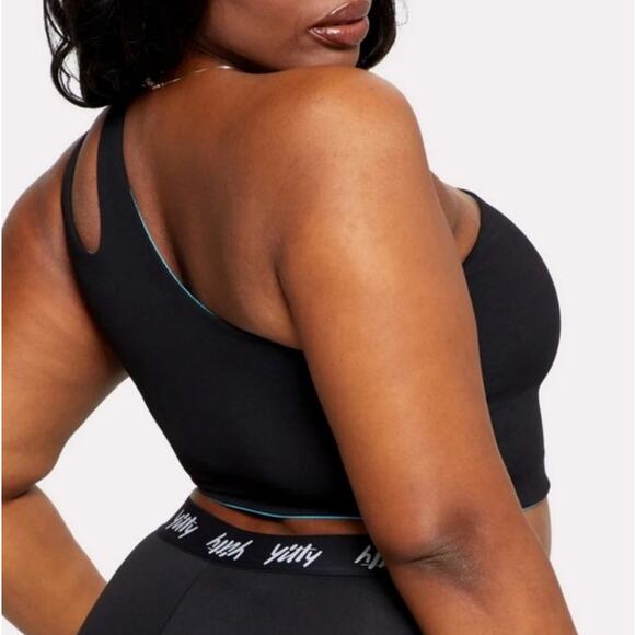 Yitty Black Major Label Cut-Out One Shoulder Athletic Crop Top NEW Womens XXL 1X - Picture 2 of 9